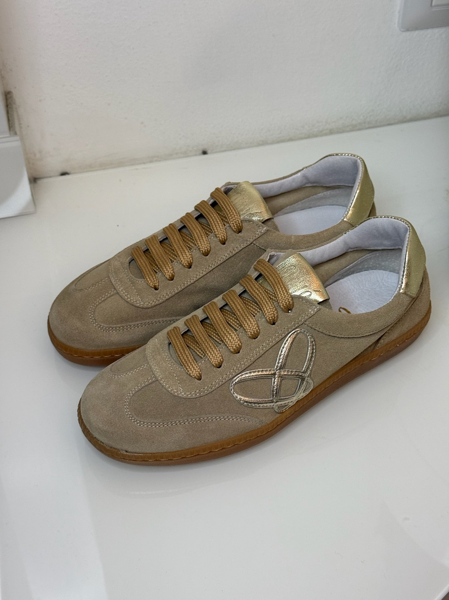 Sneakers Ovyé