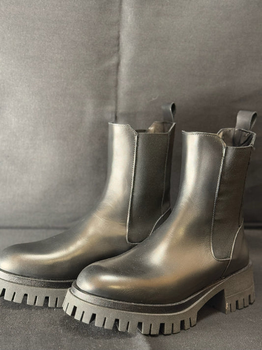 OVYÉ - STIVALETTO CHELSEA IN PELLE