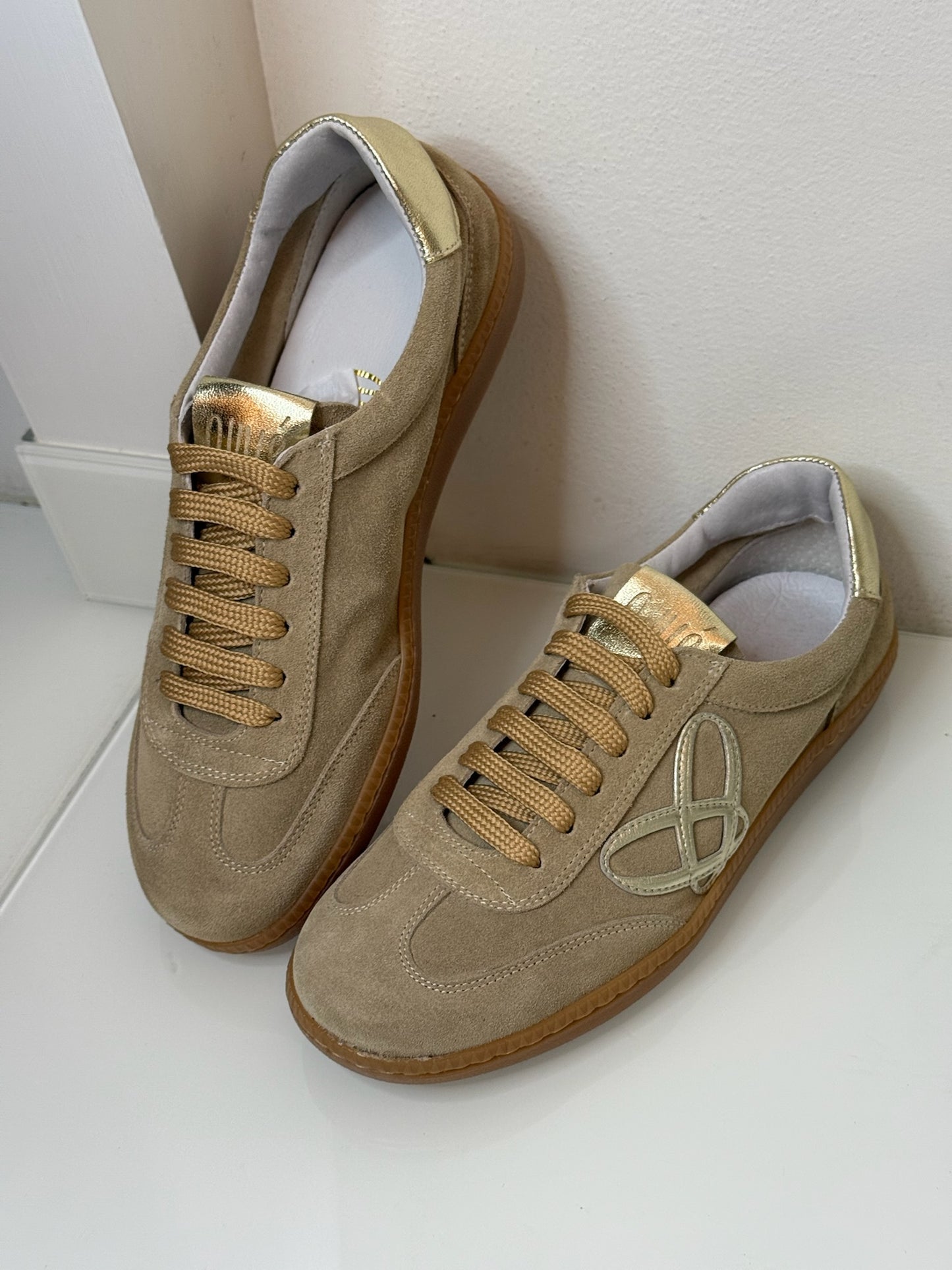 Sneakers Ovyé